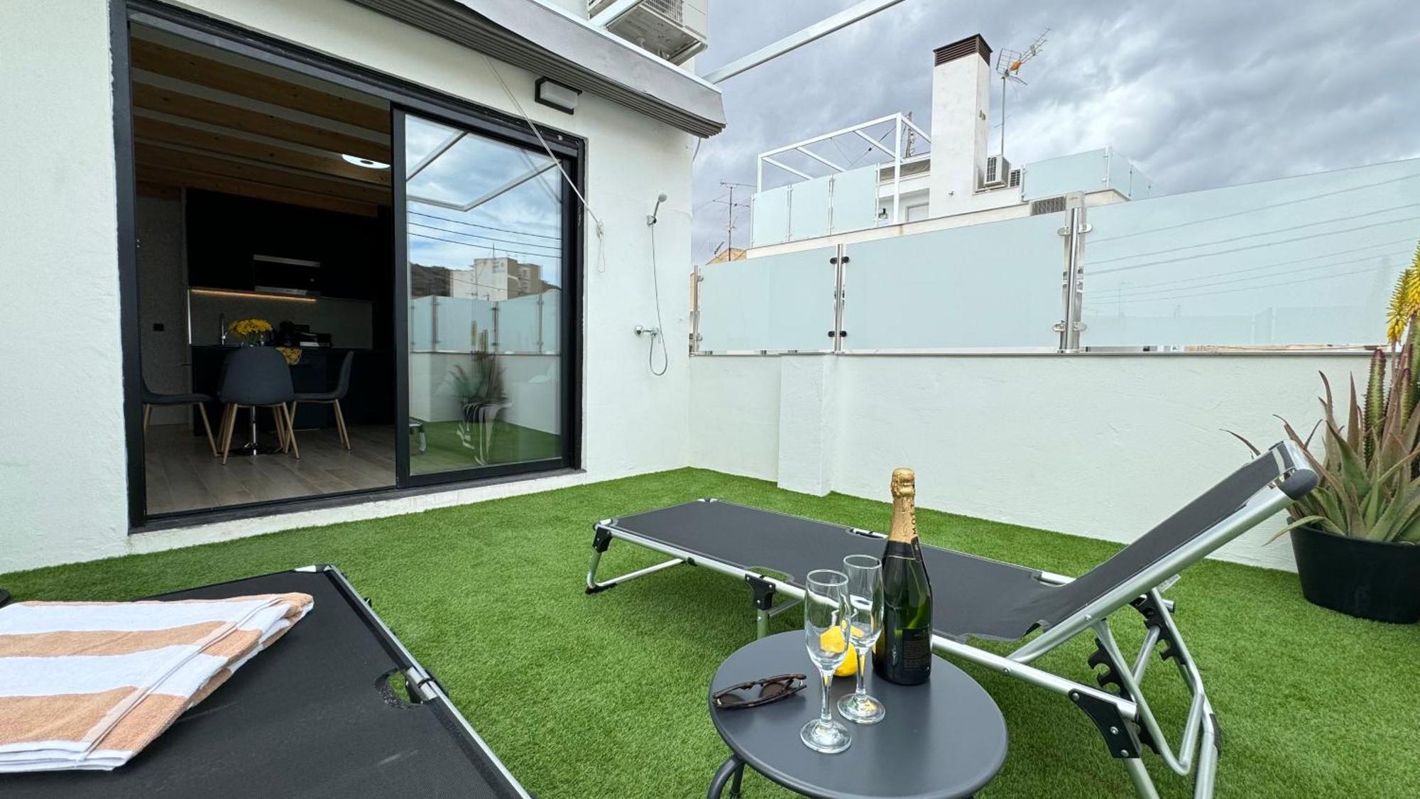 Apart-Hotel Happy Life Alicante Exteriör bild